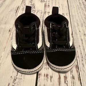 Vans | Black and White Old Skool Baby Shoes | Size 2
